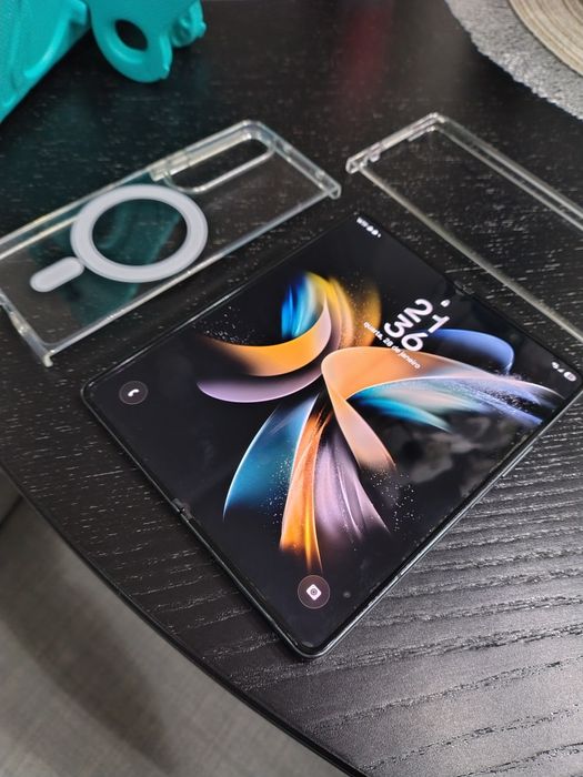 Samsung Galaxy Z Fold 4  256 Gb  12GB RAM C/Novo
Ver descrição