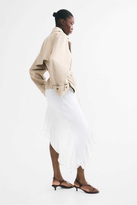 Kurtka M nowa kolekcja Krótki trencz z paskiem beż PROMOCJA DIVIDED