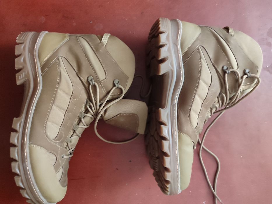 Продам берцы б/у тактические 49р полномерные.