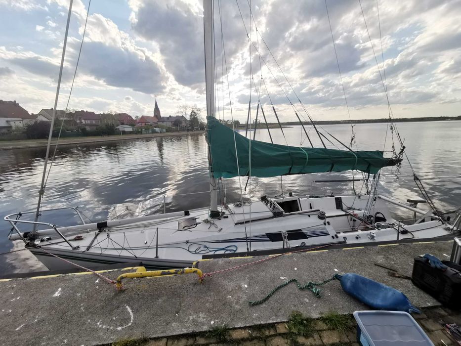 Jacht żaglowy, regatowy , monotyp Beneteau First Class 8 8m