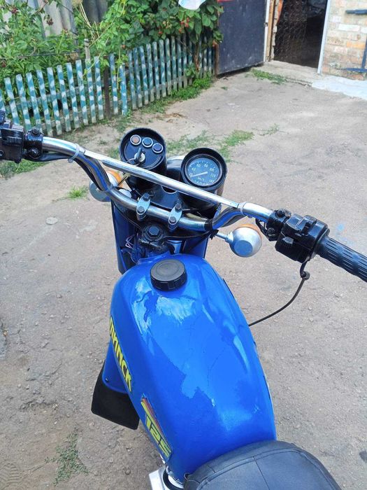 Продам 2  мотоцикли Мінськ і велосипед.