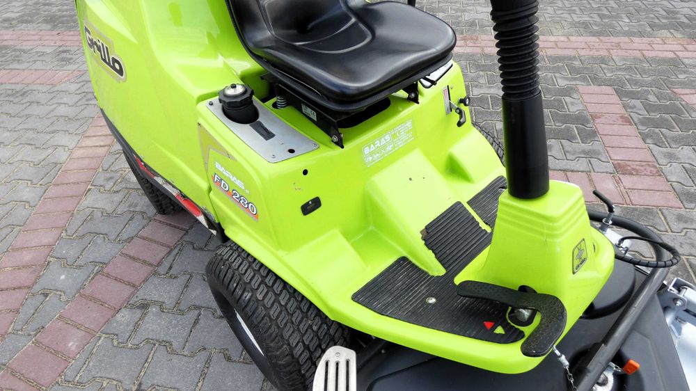 Traktorek kosiarka Grillo FD280 B&S Vanguard 23HP (260222.6) - Baras