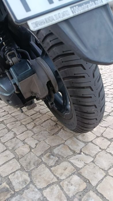 Moto pcx usada. Moto impecável