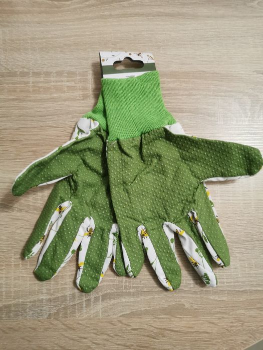 Rękawice ogrodowe w Pszczółki