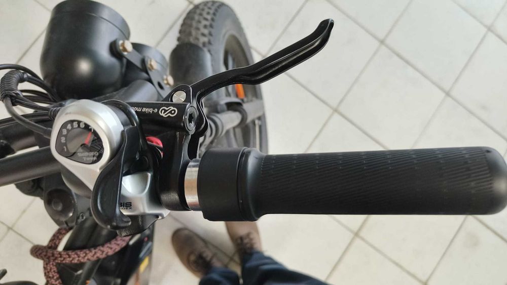 Biciclete eléctrica Engwe M20 modificada 1500W e travões hidráulicos ...