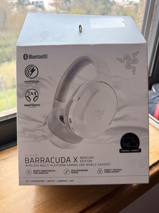Phones Razer Barracuda X bluetooth