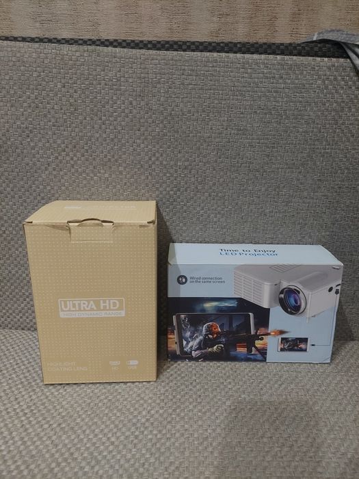 Продам  проєктори.