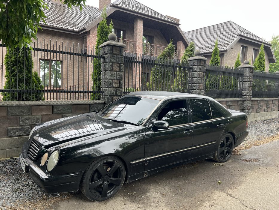 Продам Mercedes w210 2000рік 2.0 (газ - бензин )