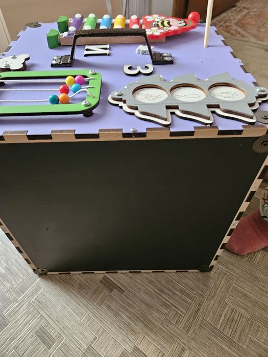 Бізікуб дитячий 30*30*30 розвиваючий бізіборд для дітей куб іграшка