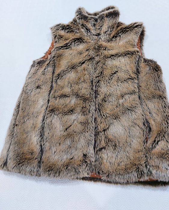 Colete em pelo menina