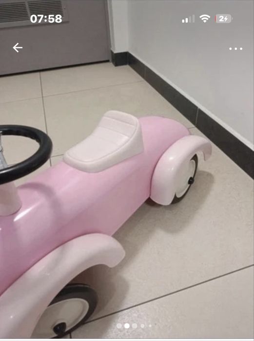 Chodzik dla dziecka samochodzik
