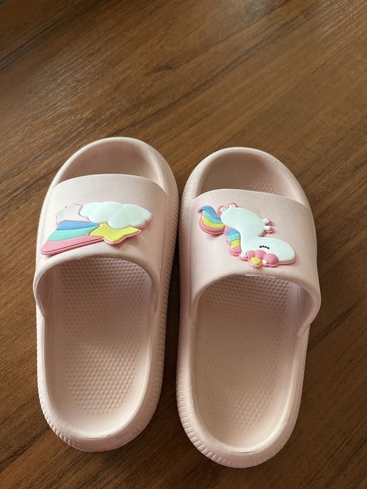 Klapki dla dziewczynki