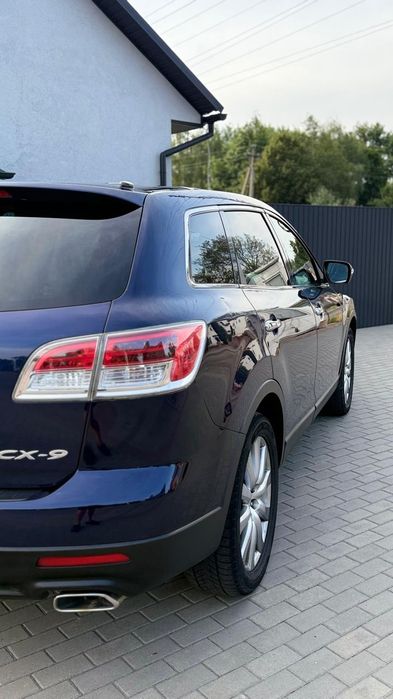 Продам Mazda CX9 з рідним пробігом.