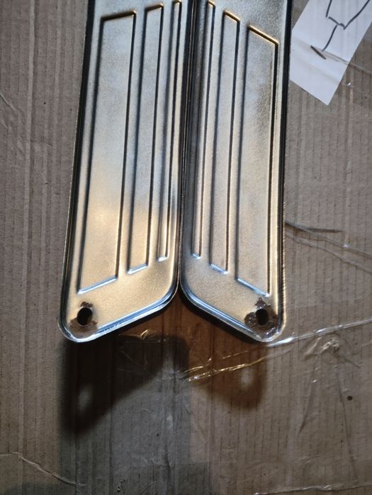 Продам шильдики,бардачки  на мотоцикл Ява