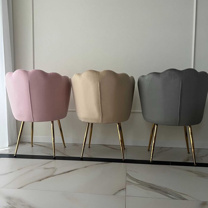 Fotel krzesło muszelka beżowe tapicerowane