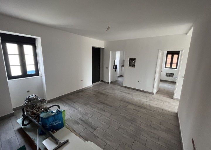 Telhados, Construção, Pladur e Pinturas.