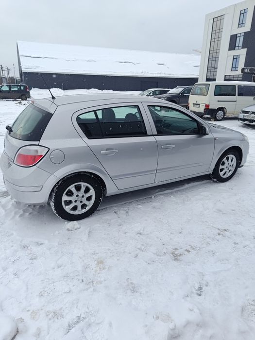 Продам Опель Астра 1.6 бензин