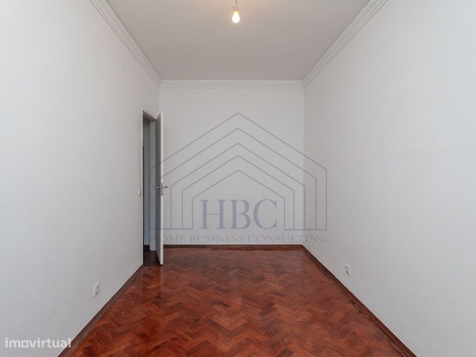 Apartamento T3 com Vista Rio - Lisboa