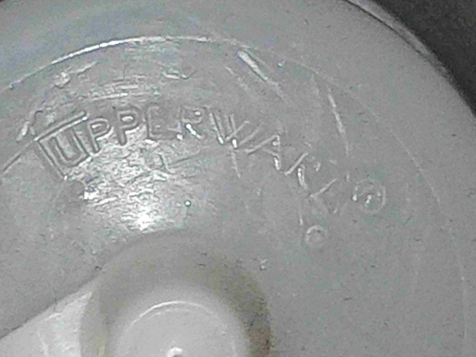 Винтажный диспенсер-просеиватель Tupperware Jifi-Sift USA.