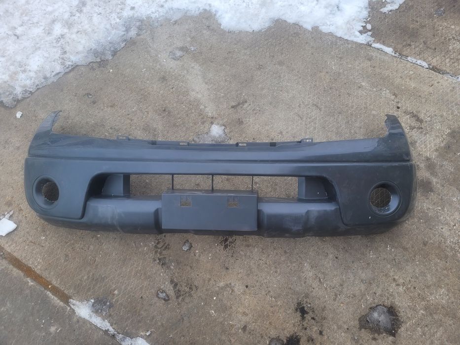 Бампер Nissan Navara 2005—2009
Бампер