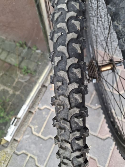 2 kompletne kola rowerowe 26"/ przod -tyl