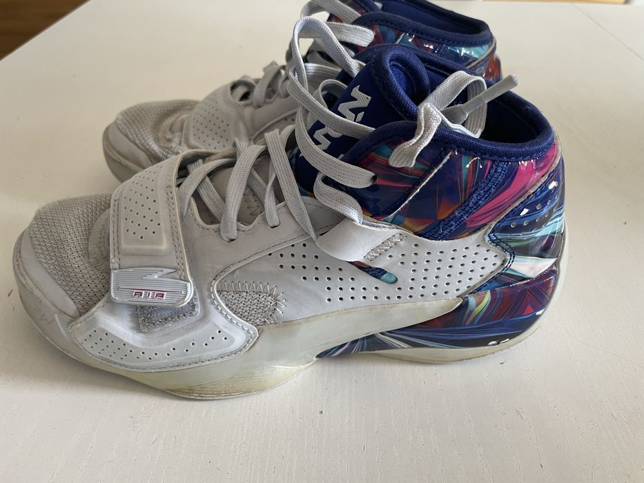 NIKE Zion , buty do koszykowki