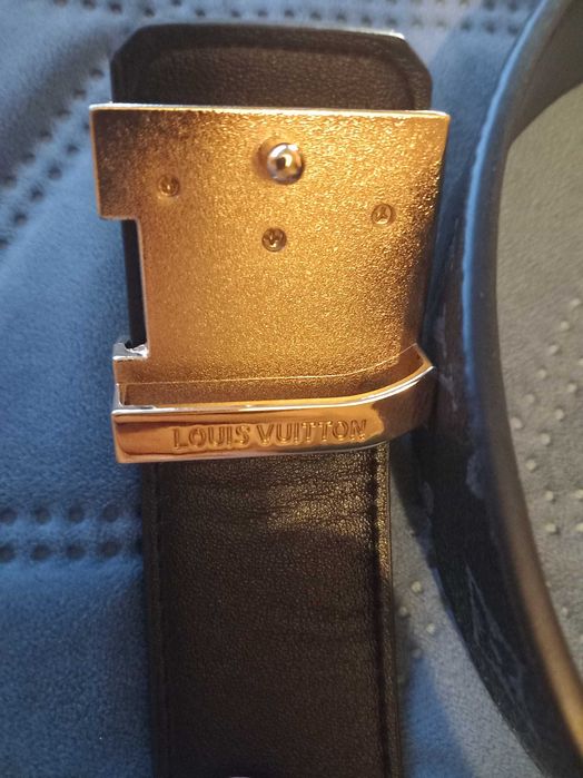 Conjunto Louis Vuitton – Cinto (115 cm) + Carteira Monogram Eclipse