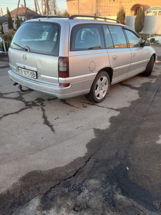 Продам омега Б рестайлинг 2000 2.5