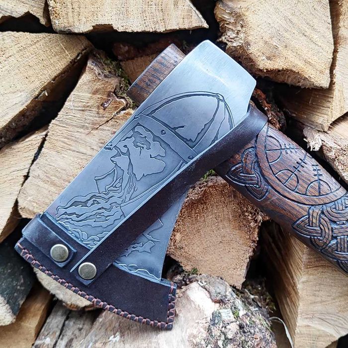 Подарочные кованые топоры ручной работы