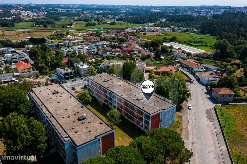 T2 Apartment with Balcony, Garage, and Storage Room in Maia