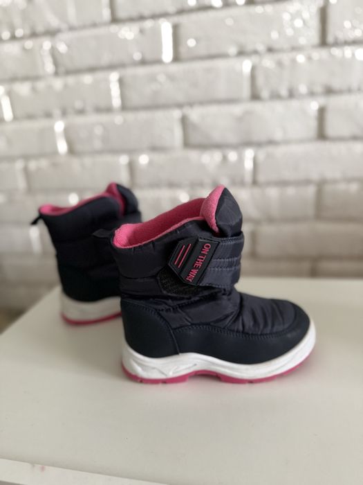 Granatowe śniwgowce ocieplane nowe r. 28