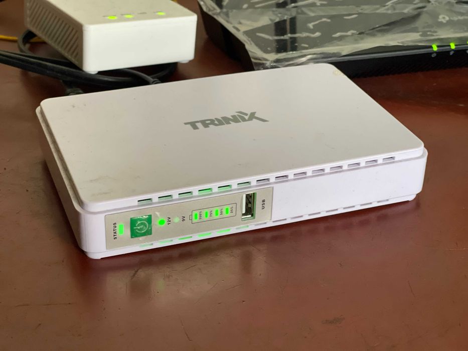 Джерело безперебійного живлення (ДБЖ) Trinix 10000 мА*г  для роутера