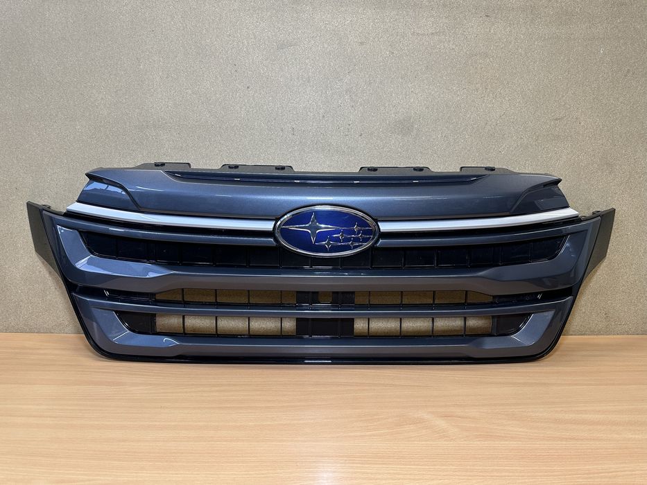Решітка радіатора гриль Subaru Forester SL S15 91121SL020 91121SL030