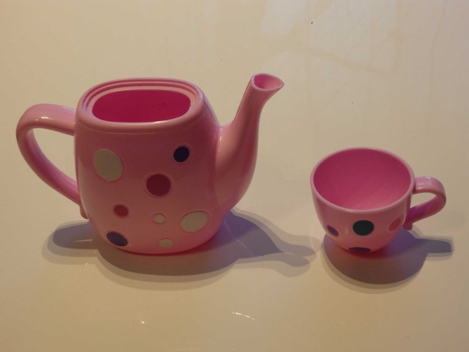 Zabawkowy zestaw do herbaty różowe imbryk (dzbanek) i filiżanka