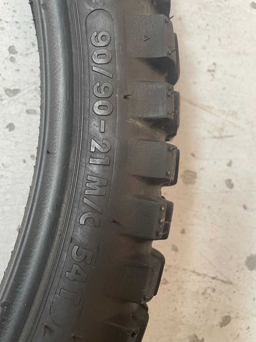 Pneus offroad TKC 80 para Transalp 755