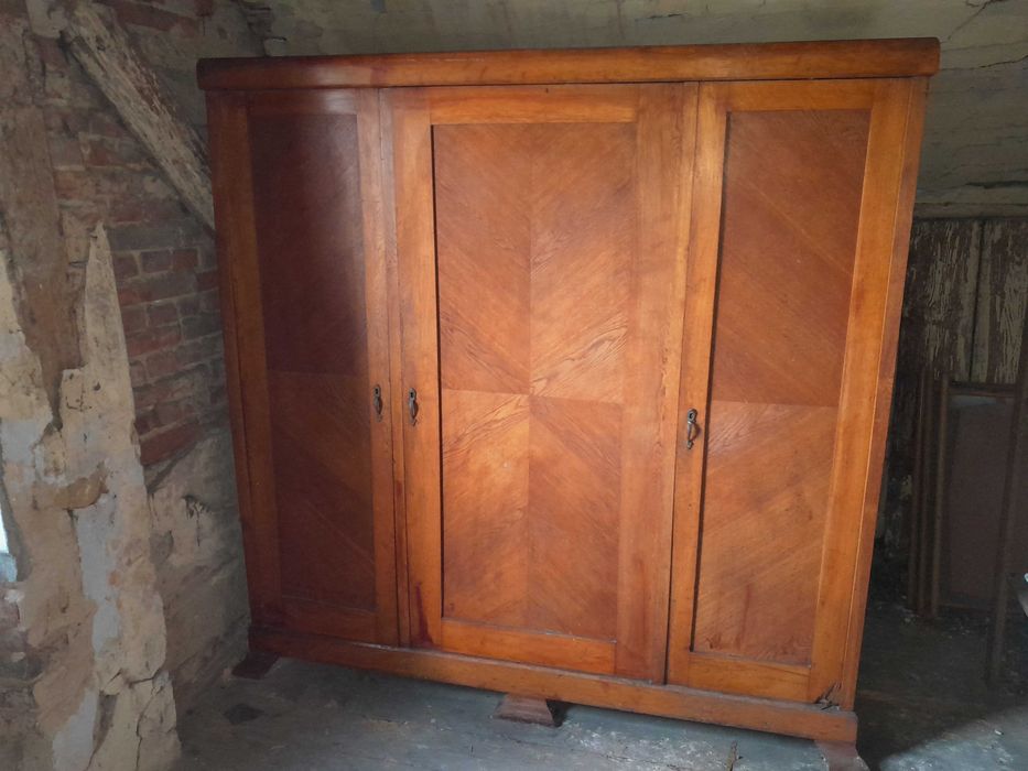 Stara Szafa . Antyk.