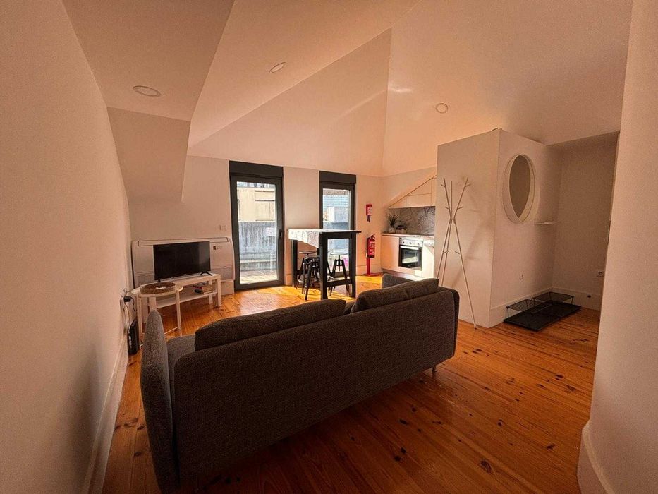 Magnífico T2 na Rua da Alegria com 2 varandas!