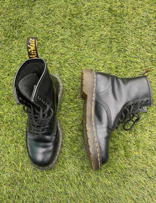 Botas Dr Martens pretas de pele nr 37