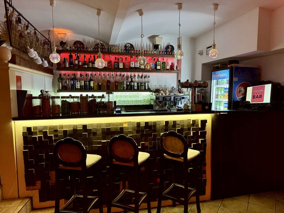 БАР Діючий. Центр. Продаж готового бізнесу.