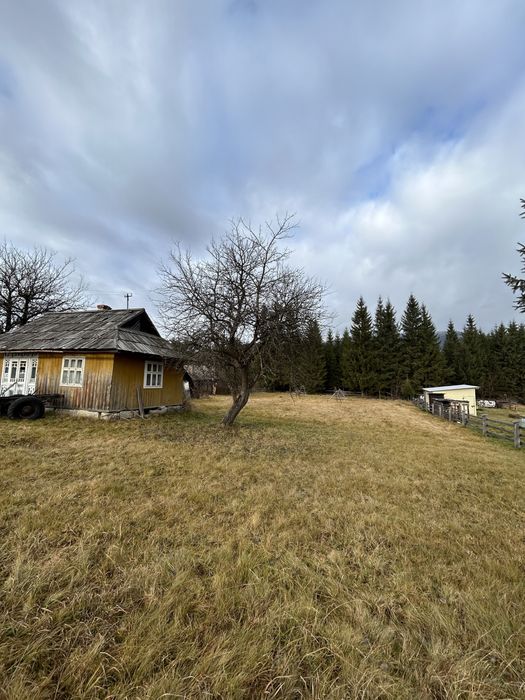 Земельна ділянка з будинком 20 соток під будівництво