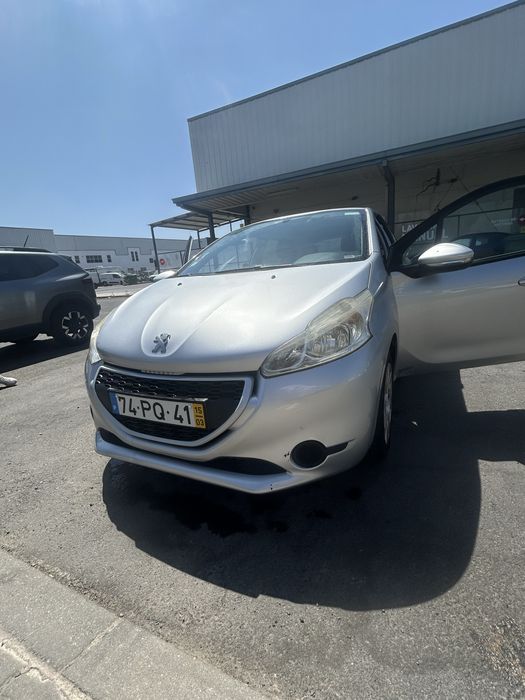 Peugeot 208 (118.981 kms)