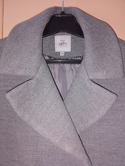 Продам пальто от Arin