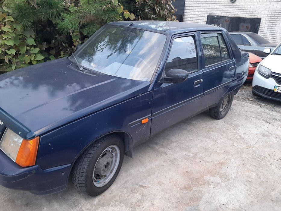 Продам  автомобиль заз
