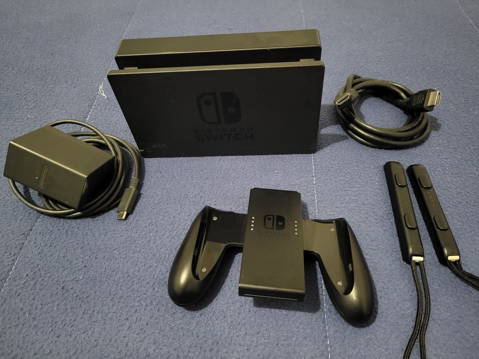 Nintendo switch desbloqueada + cartão de 256gb (como nova)