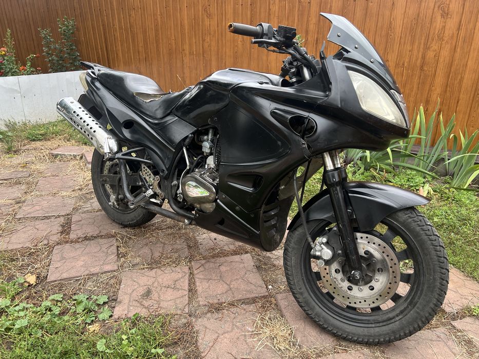 Мотоцикл Defiant DT200C
