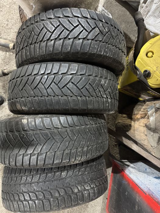 Зимова гума,резина 225/45 R17