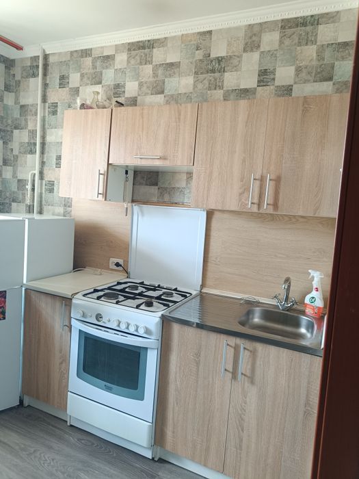 Продам однокімнатну  квартиру в Броварах район Ринку на Київській