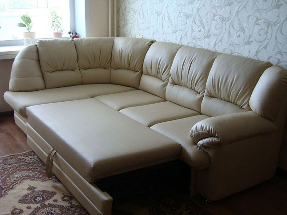 Перетяжка мягкой мебели и изготовление