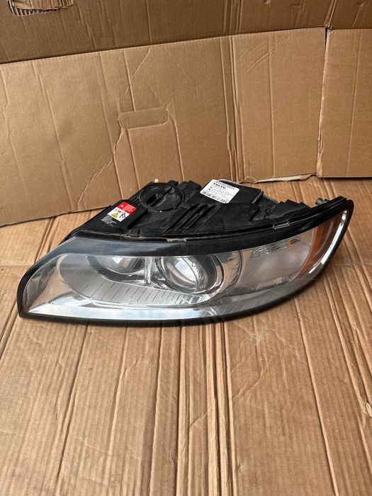 VOLVO V50,S40 Lift Xenon skrętny europa 31265,709