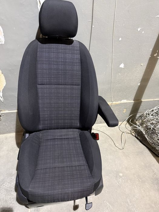 Fotel Pasażer przód Vito 447